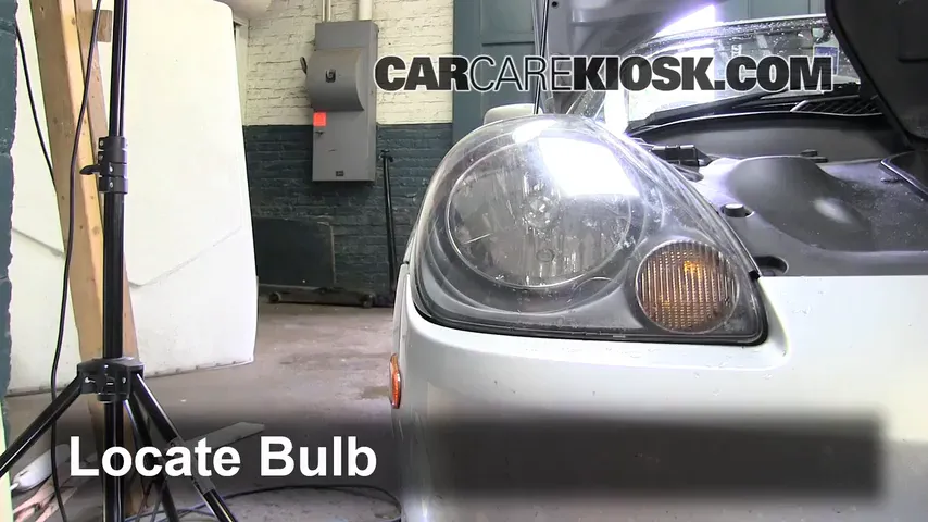 2000 Toyota MR2 Spyder 1.8L 4 Cyl. Lights Turn Signal - Front (replace bulb)